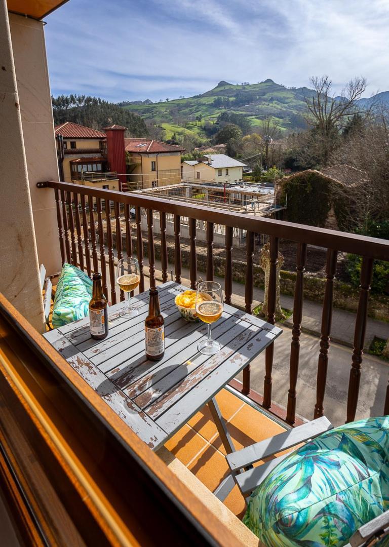 Balcon De Apartment